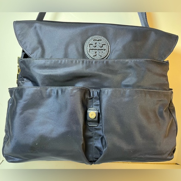 Tory Burch Crossbody Thea Nylon 
Weekender Carryall Diaper Baby Bag - Picture 9 of 15